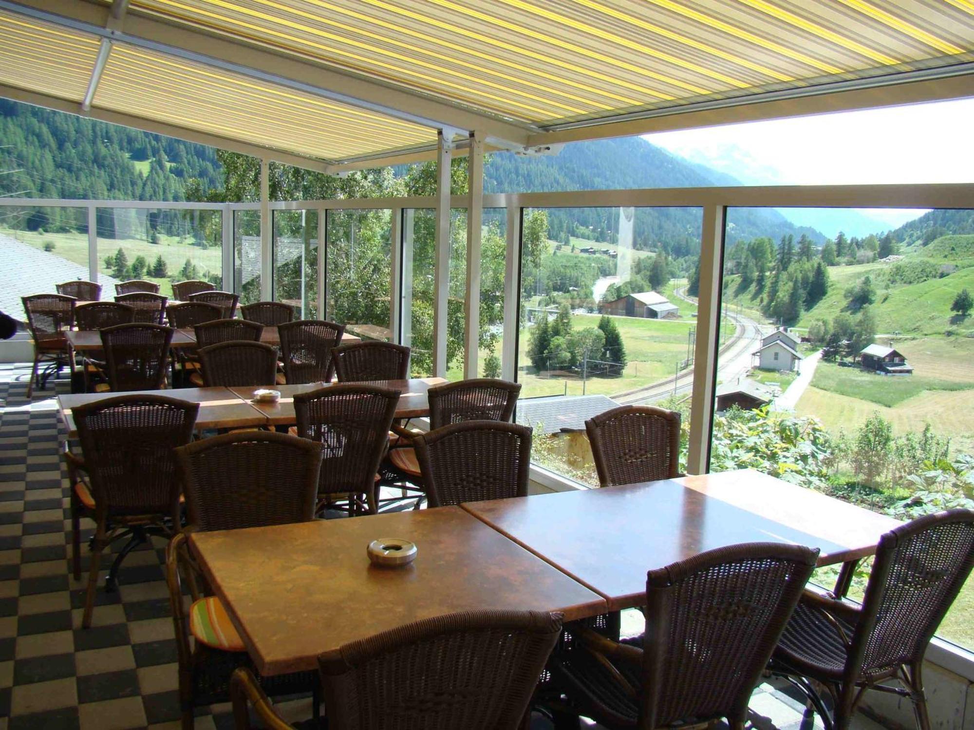 Hotel Weisshorn Goms エクステリア 写真