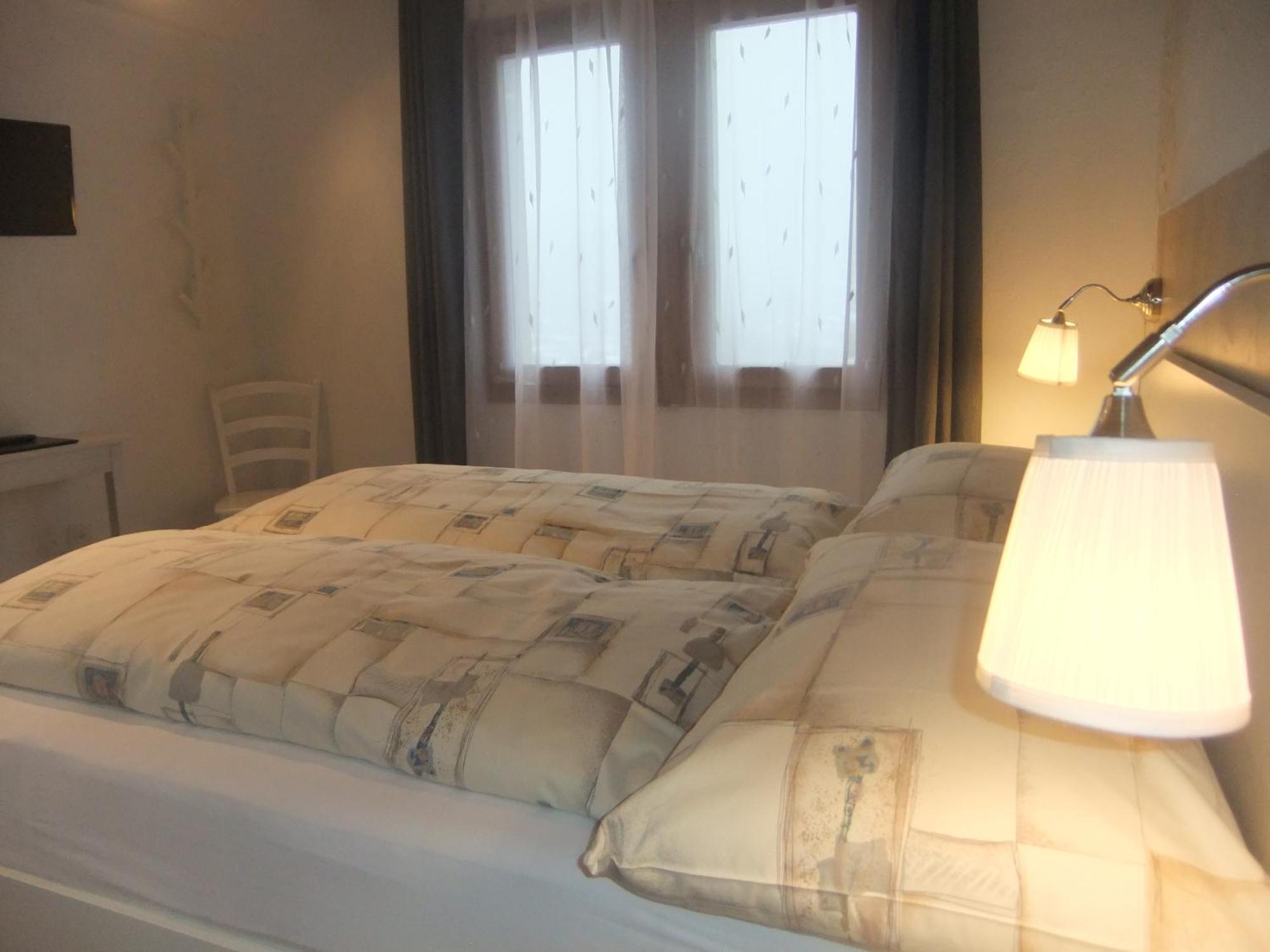 Hotel Weisshorn Goms 部屋 写真