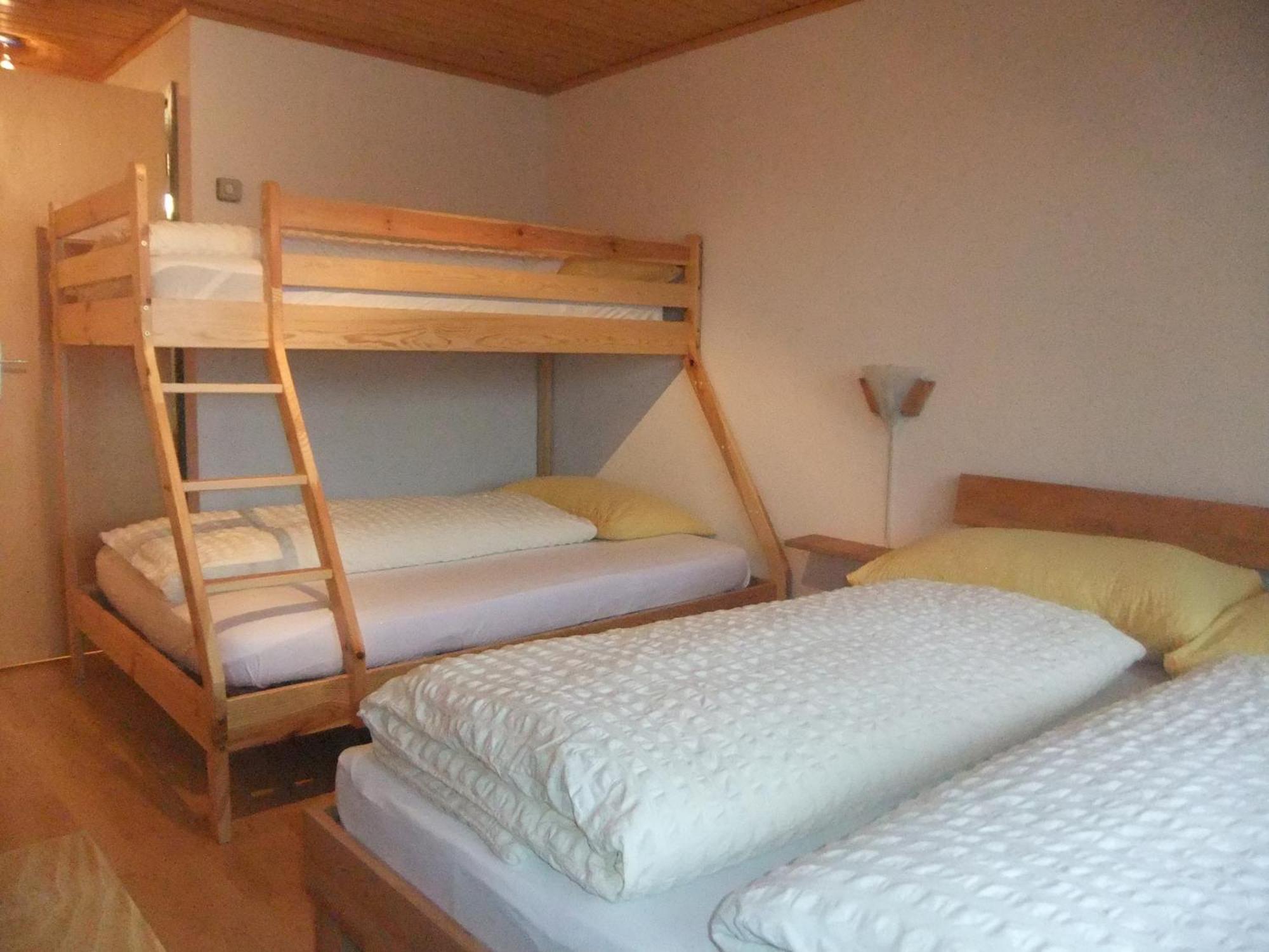 Hotel Weisshorn Goms 部屋 写真