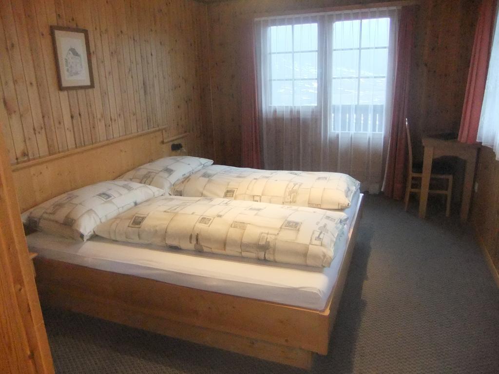 Hotel Weisshorn Goms 部屋 写真